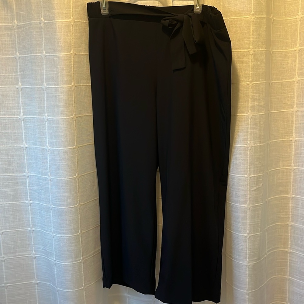 Women’s Lightweight Capri Dress Pants With Front Tie-size Large